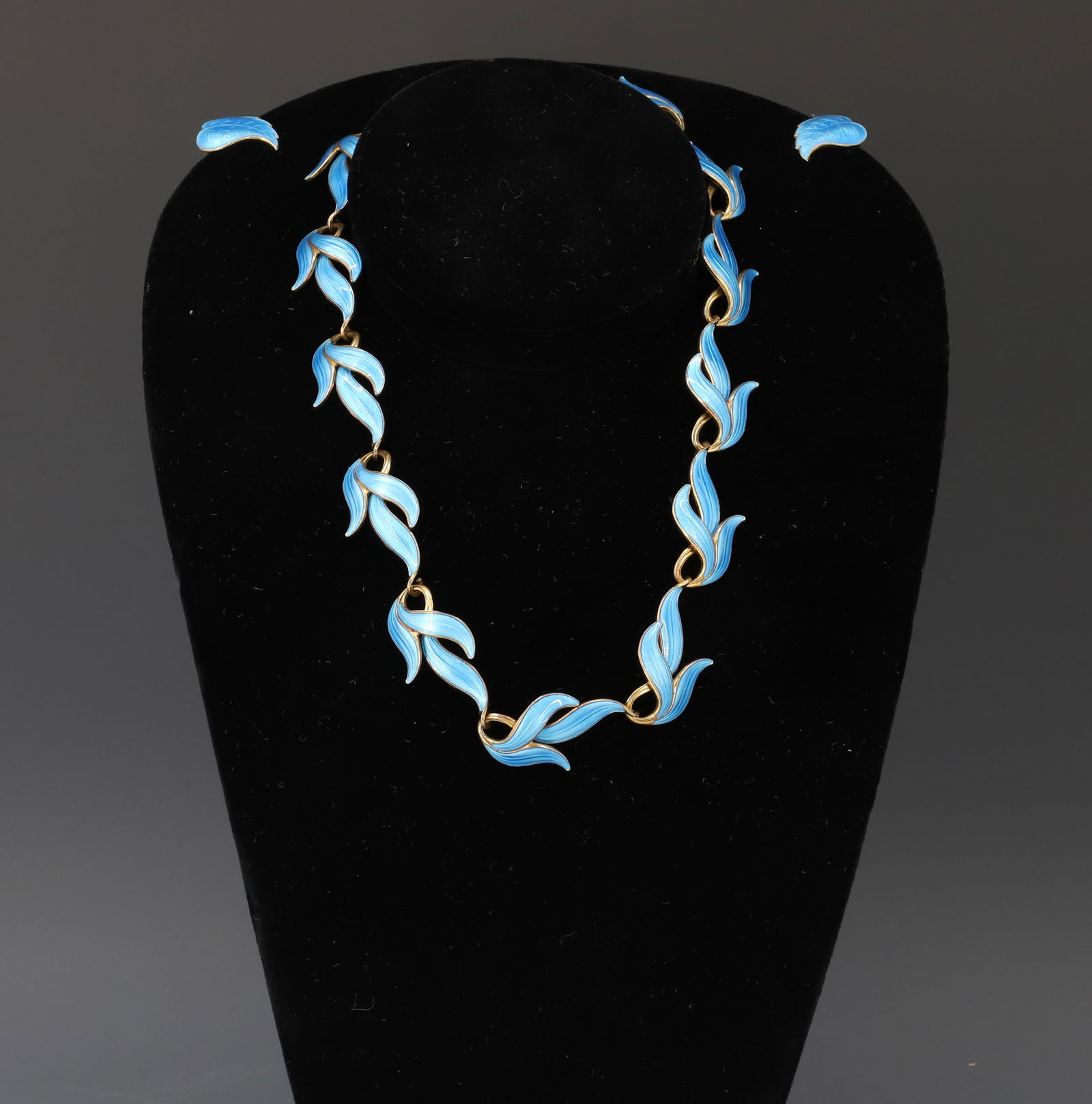 STERLING SILVER NORWAY JEWELRY (1 of 4)