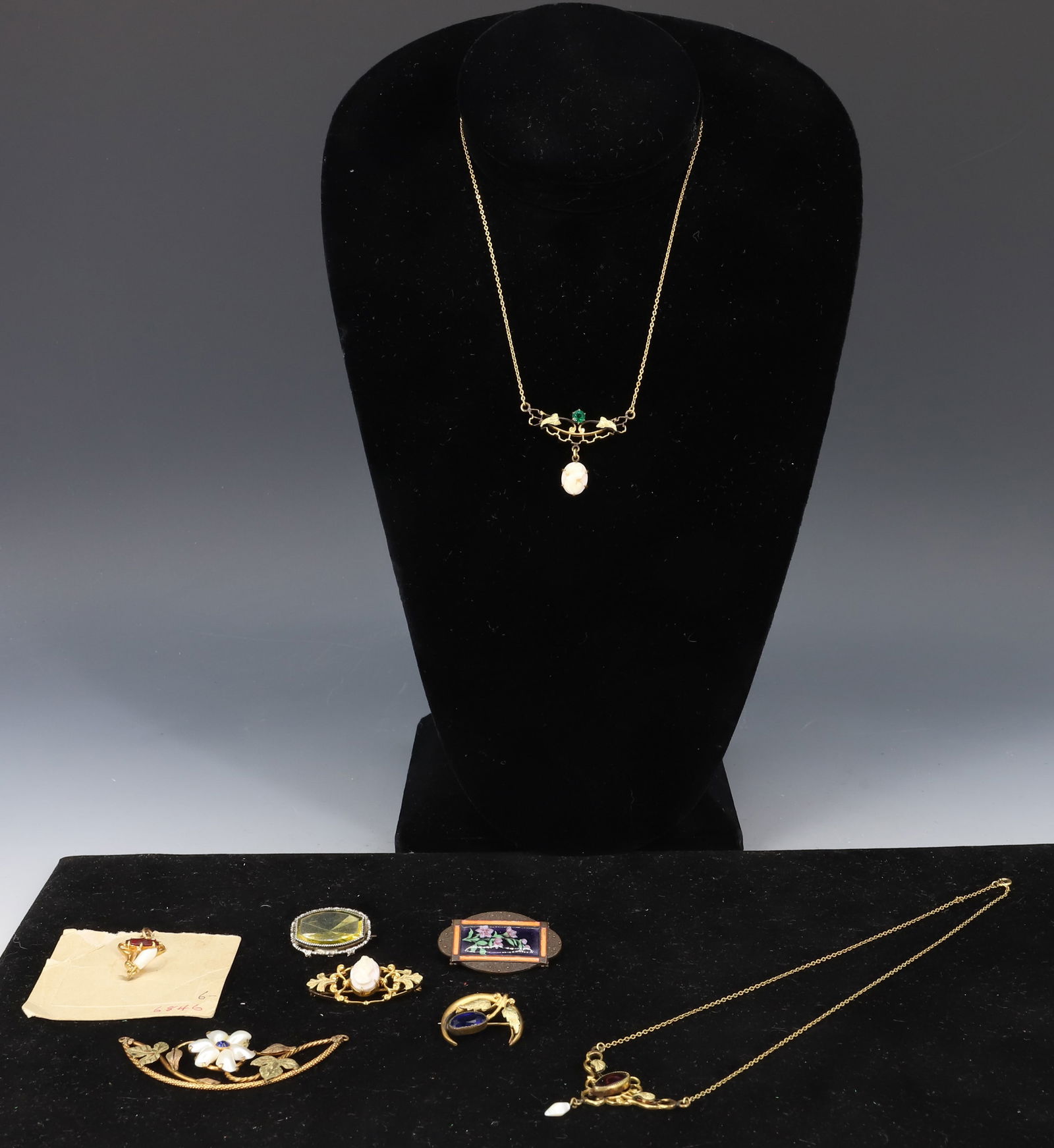 ART NOUVEAU METAL JEWELRY (1 of 5)