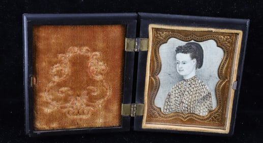 EARLY WATERCOLOR MINIATURE PORTRAIT