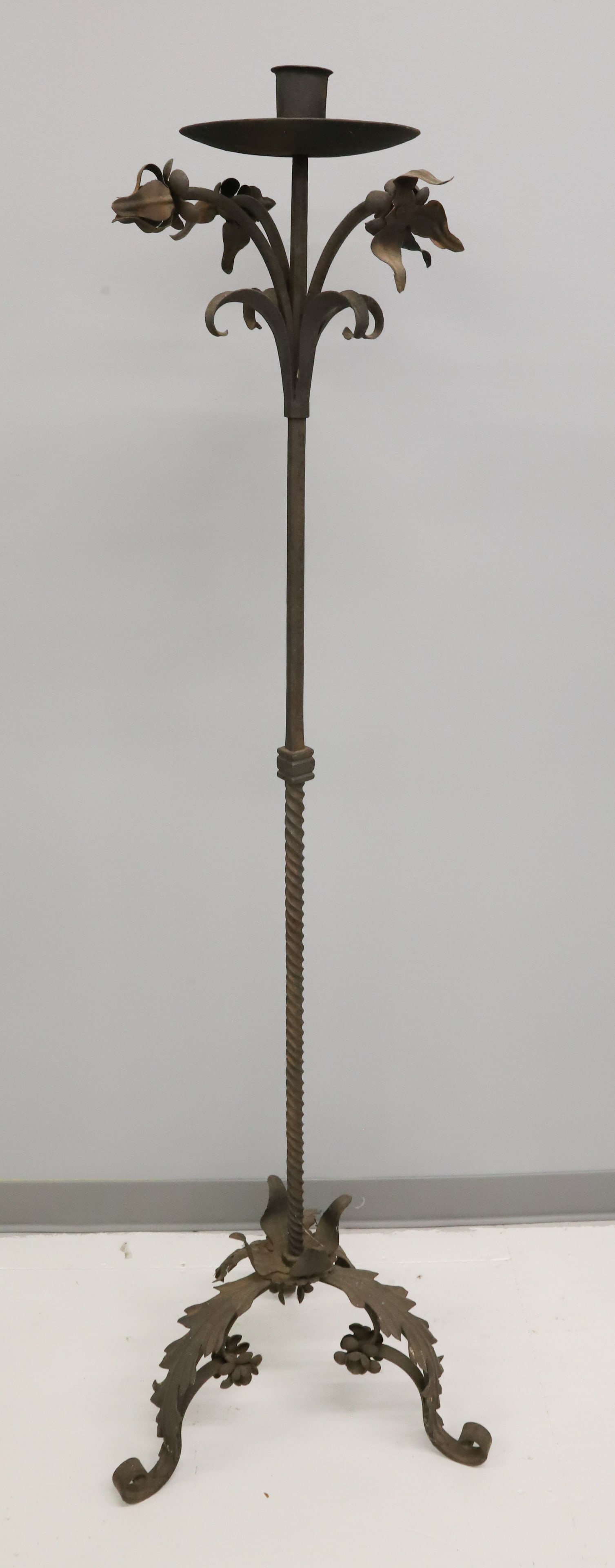 WROUGHT IRON CANDLE TORCHIERE (1 of 5)