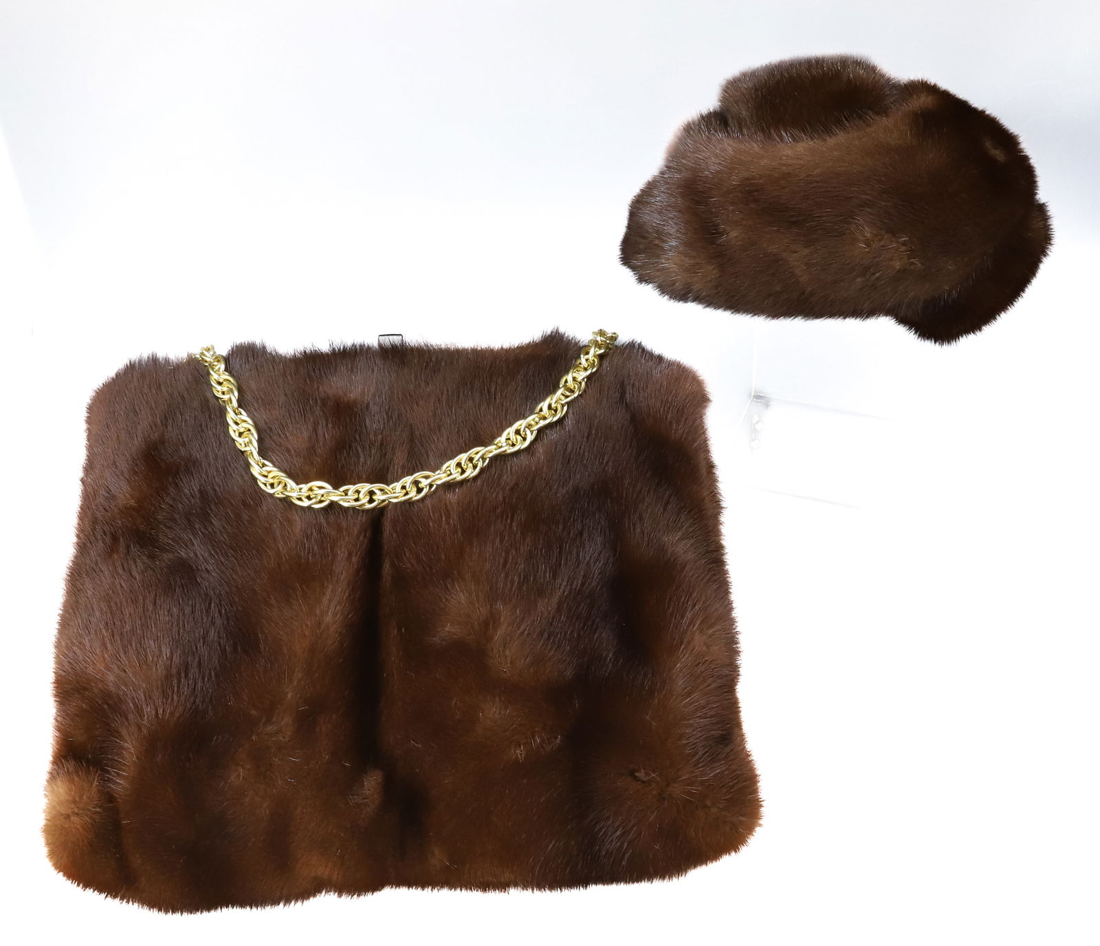 LORD & TAYLOR MINK HAT, MINK MUFF/PURSE (1 of 5)