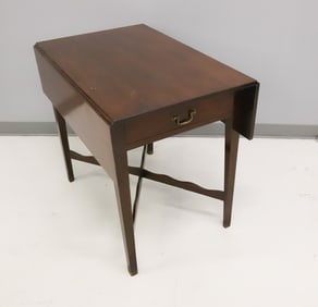 PERIOD PEMBROKE TABLE WITH NEW YORK LABEL