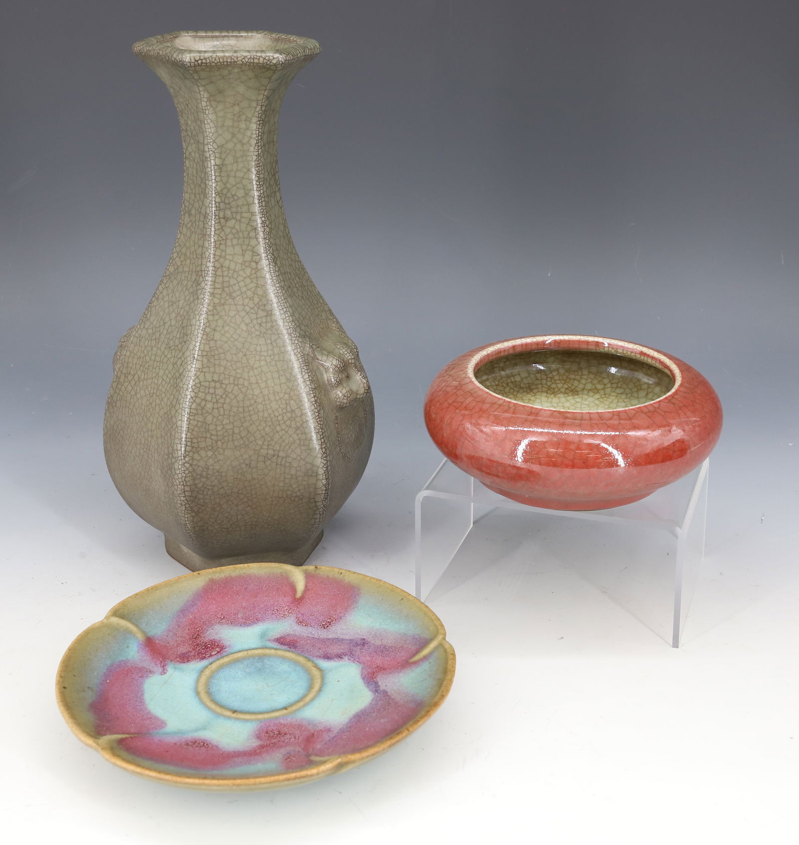(3) CHINESE PORCELAIN VASE,BOWLS (1 of 3)
