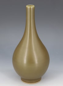CHINESE BROWN GLAZE PORCELAIN VASE