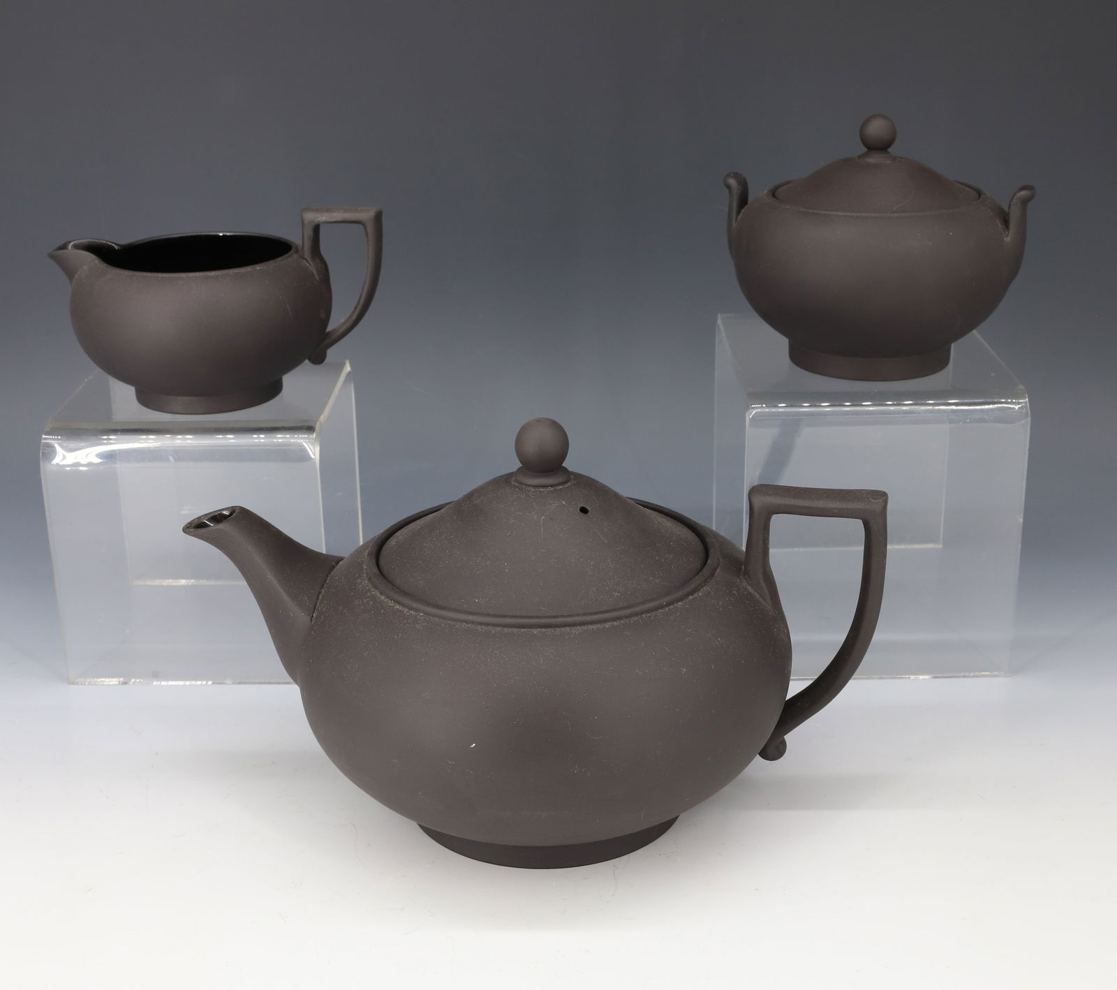 WEDGWOOD BLACK BASALT TEA SET (1 of 5)
