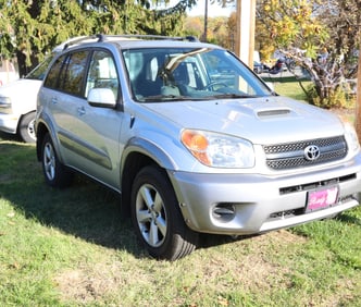 2004 TOYOTA RAV 4 S