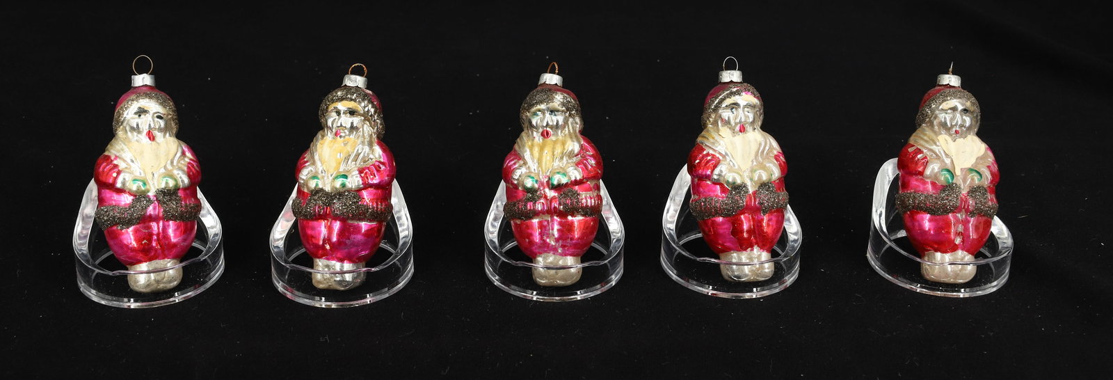 (5) GLASS SANTA CLAUS ORNAMENTS: BLOWN GLASS SANTA WITH SACK. PRE-WWII JAPANESE EXAMPLES. UNMARKED. 3" L. PLEASE READ CAREFULLY - THIS IS AN ONLINE ONLY AUCTION -Terms for Purchasing and Shipping of Auction Items. Please read careful