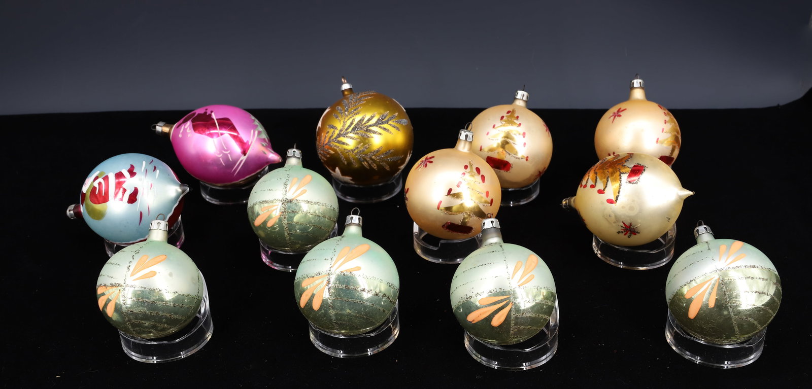 LOT OF VINTAGE GLASS CHRISTMAS ORNAMENTS: (12) VARIOUS ORNAMENTS (SOME MATCHING). MRKD. POLAND. LARGEST 4" L. PLEASE READ CAREFULLY - THIS IS AN ONLINE ONLY AUCTION -Terms for Purchasing and Shipping of Auction Items. Please read carefully be