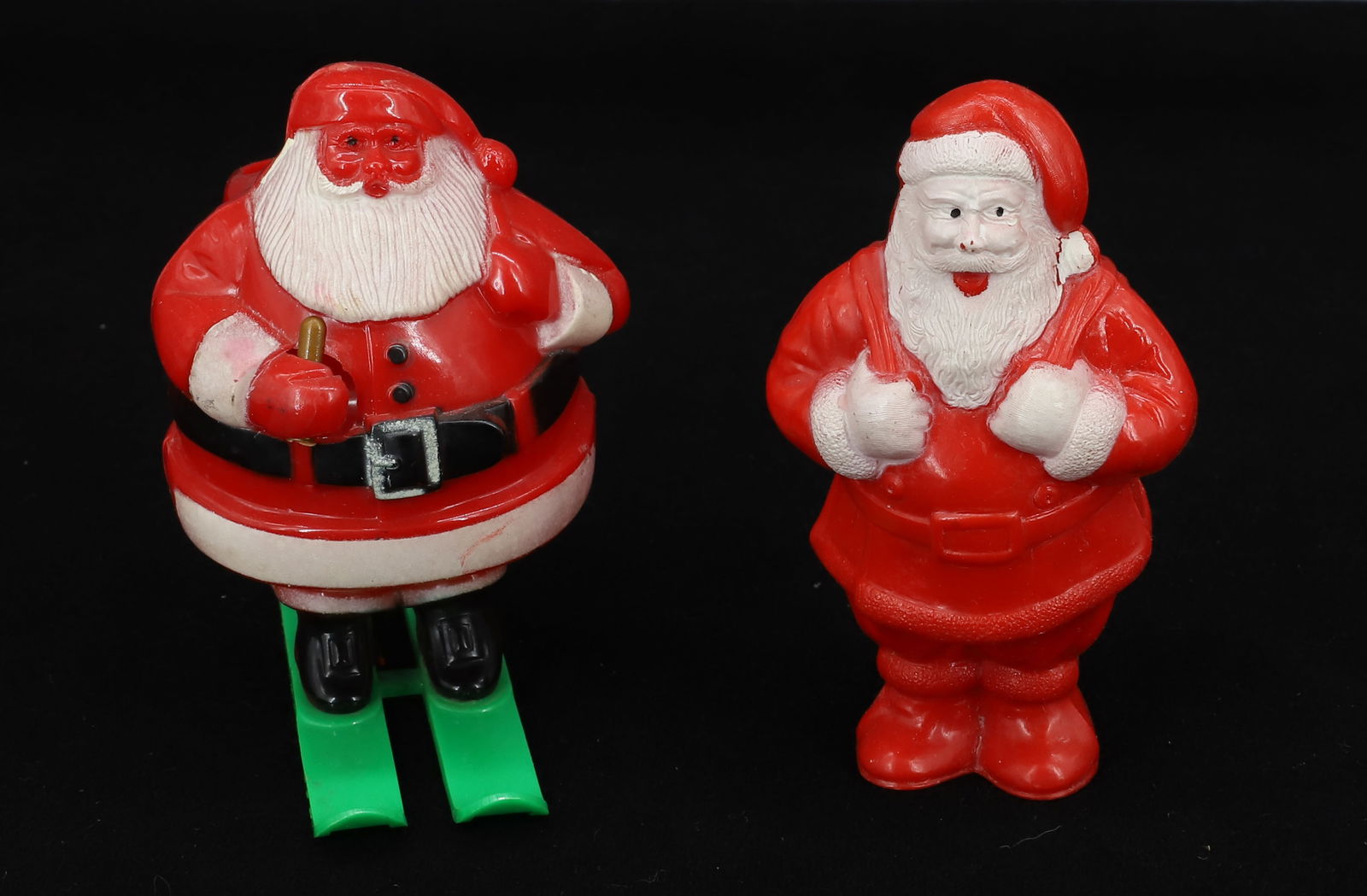 (2) MOLDED PLASTIC SANTA CLAUS CANDY CONTAINERS (1 of 4)