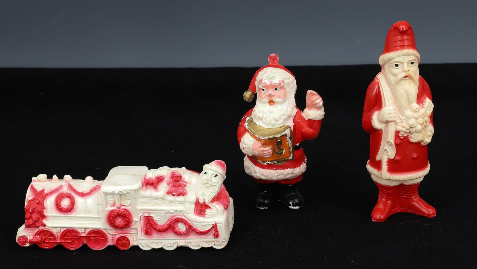 (3) MOLDED PLASTIC / CELLULOID SANTA CLAUS (1 of 4)