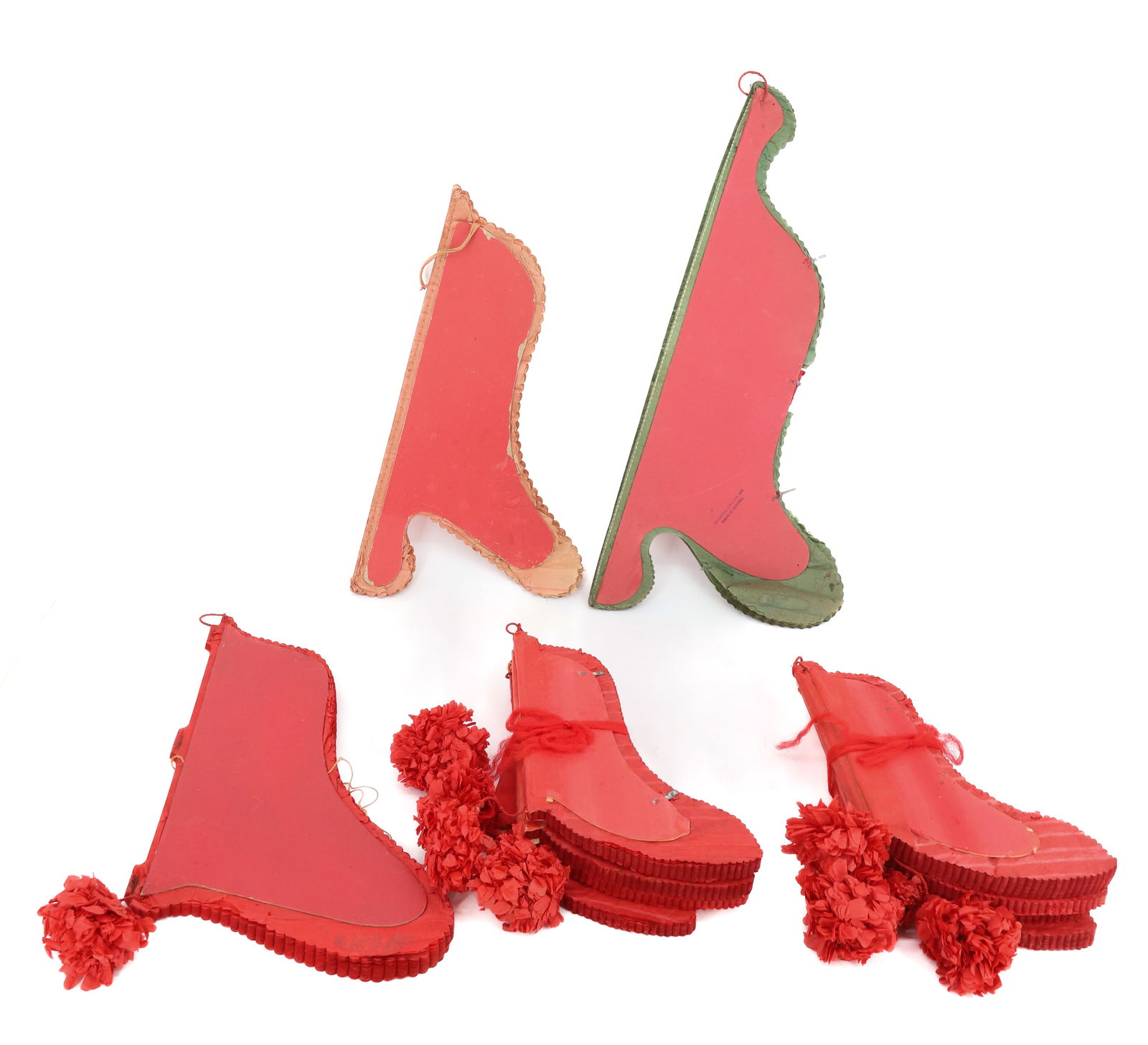 LOT OF HONEYCOMB PAPER CHRISTMAS BELLS (1 of 3)