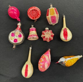 LOT OF VINTAGE GLASS CHRISTMAS ORNAMENTS