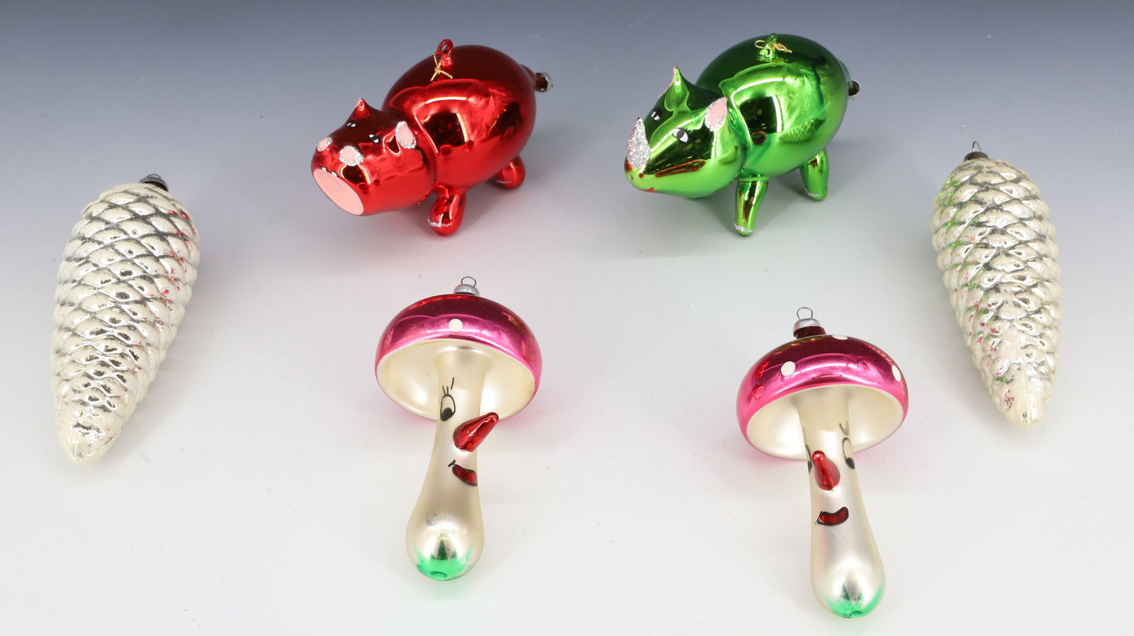 (6) VINTAGE GLASS ITALIAN CHRISTMAS ORNAMENTS (1 of 4)