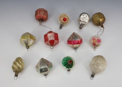 LOT OF VINTAGE CHRISTMAS ORNAMENTS