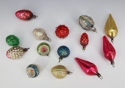 LOT OF VINTAGE CHRISTMAS ORNAMENTS