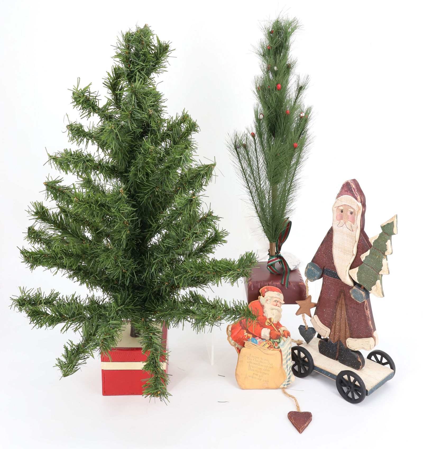 LOT OF CHRISTMAS ITEMS (1 of 8)