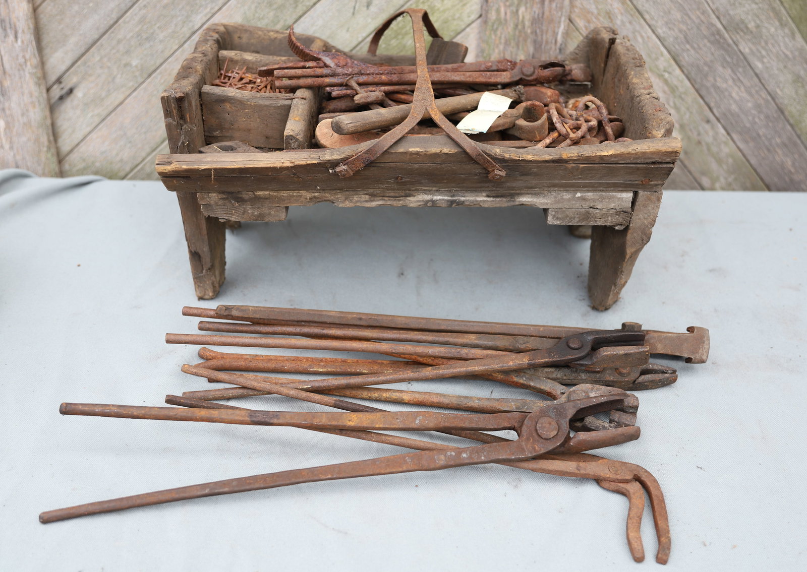 COBBLERS BENCH WITH TOOLS (1 of 5)
