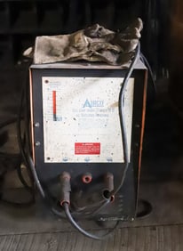 AIRCO 225 AMP MSM STINGER ll U AC WELDER