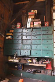 COLLECTABLES, ANTIQUES AND ADVERTISING ITEMS