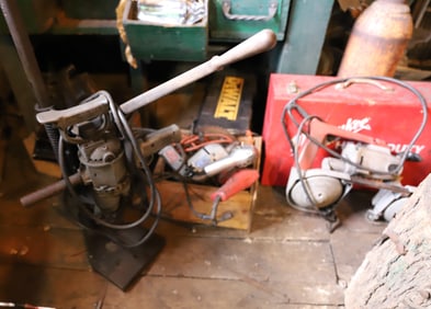 POWER TOOLS AND AIR TANK