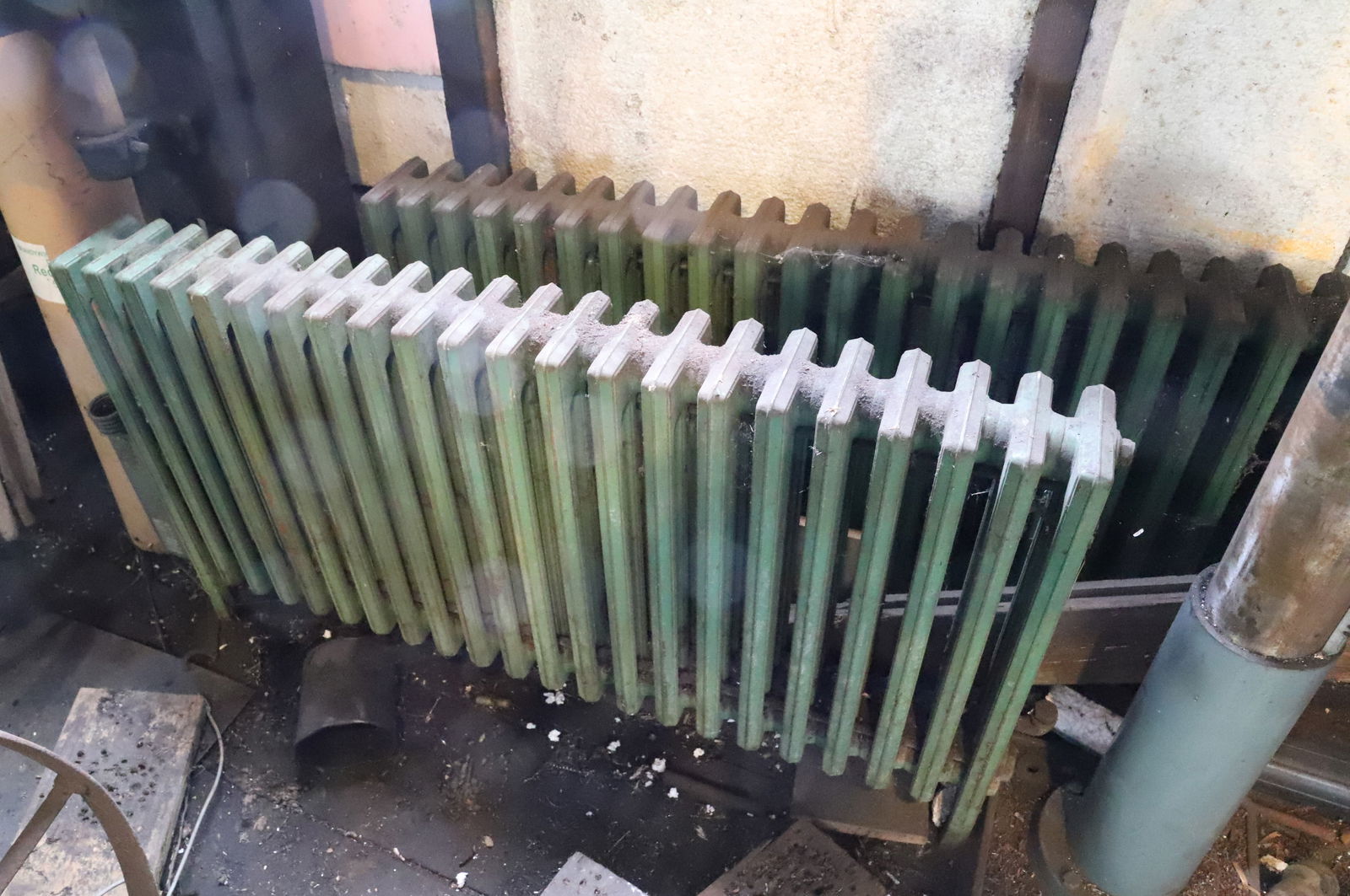 3- CAST IRON RADIATORS  (1 of 3)