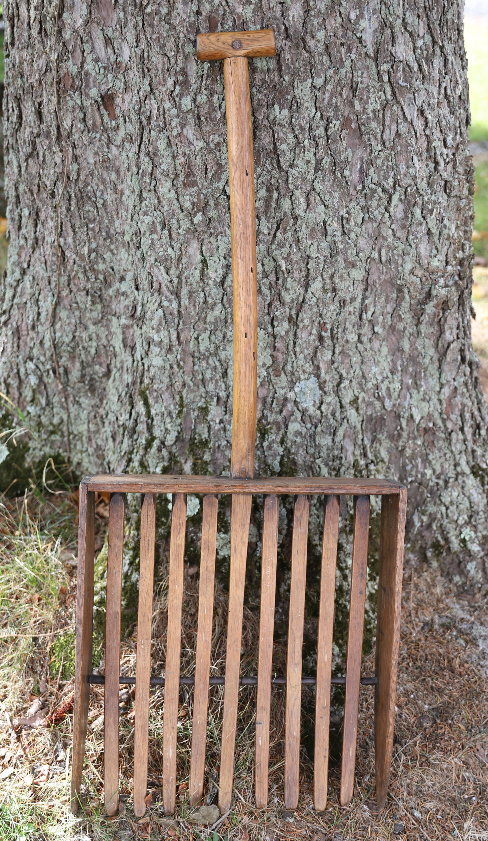 UNUSUAL WOODEN MALT / HAY FORK: MORTISED / PEGGED CONSTRUCTION. 43 1/2" X 18". PLEASE READ CAREFULLY - Terms for Purchasing and Shipping of Auction Items. Please read carefully before bidding. Hartzell?s Auction Gallery. Hartzell's 