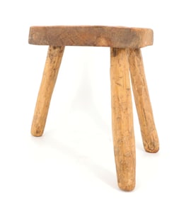 MIDWESTERN MILKING STOOL