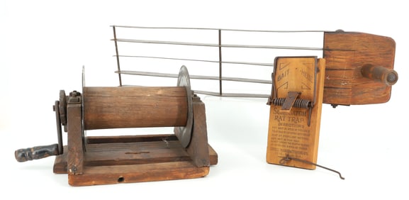 LOT OF COUNTRY PRIMITIVES