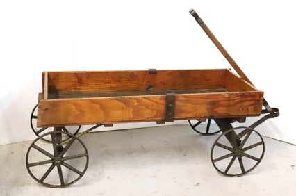 ANTIQUE WOODEN WAGON