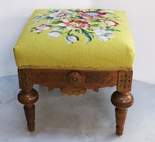 VICTORIAN NEEDLEPOINT FOOTSTOOL