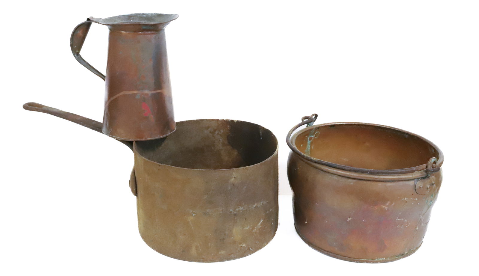 LOT OF IRON AND COPPER POTS: LARGE HANDLED IRON/METAL POT (HANDLE MRKD. NESCO 25) POT 10" D. WITH HANDLE 20". COPPER MEASURE AND BAIL HANDLE COPPER POT 10 1/2" D. PLEASE READ CAREFULLY - Terms for Purchasing and Shipping of Aucti