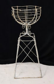 PAINTED WIRE PLANT STAND