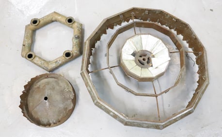 PRESSED METAL HANGING LIGHT