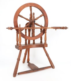 UNUSUAL WOODEN SPINNING WHEEL