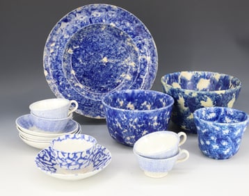 LOT OF BLUE/WHITE SPONGEWARE / SPATTERWARE