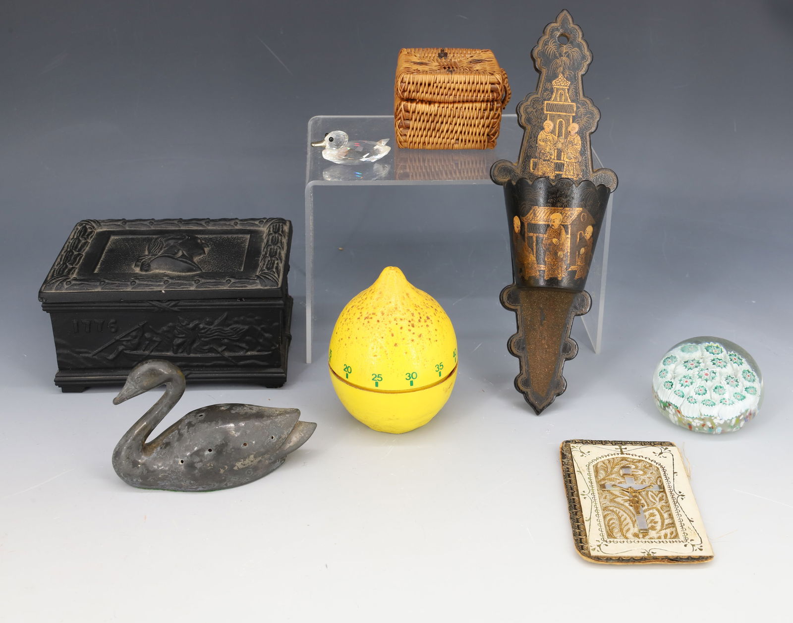 LOT OF VINTAGE SMALLS: INCLUDING: PAPIER MACHE MATCH HOLDER W/ ASIAN MOTIF 8" L., MURANO GLASS PAPERWEIGHT 2" D., LIDDED GLASS BOX WITH GEORGE WASHINGTON ON LID (MRKD BICENTENNIAL), LEMON TIMER AND MORE. PLEASE READ CAREFUL