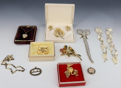 LOT OF VINTAGE COSTUME JEWELRY