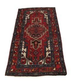 VINTAGE ORIENTAL RUG