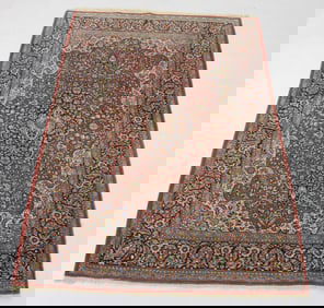 VINTAGE ORIENTAL RUG