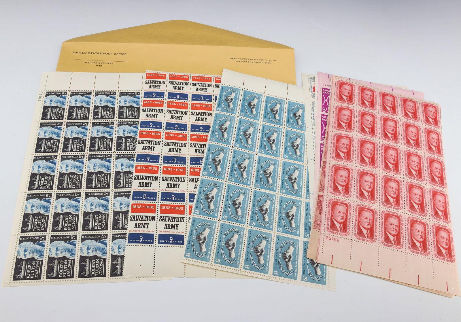 LOT OF EARLY U.S. STAMPS (1 of 3)