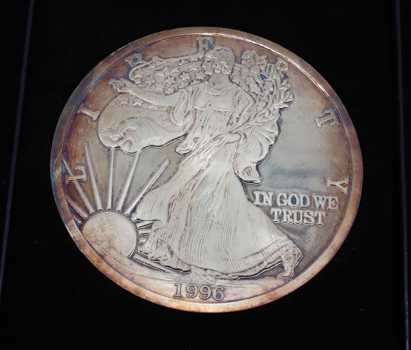HALF POUND PURE SILVER GOLDEN EAGLE (1 of 3)