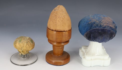 LOT OF MAKE-DO PINCUSHIONS