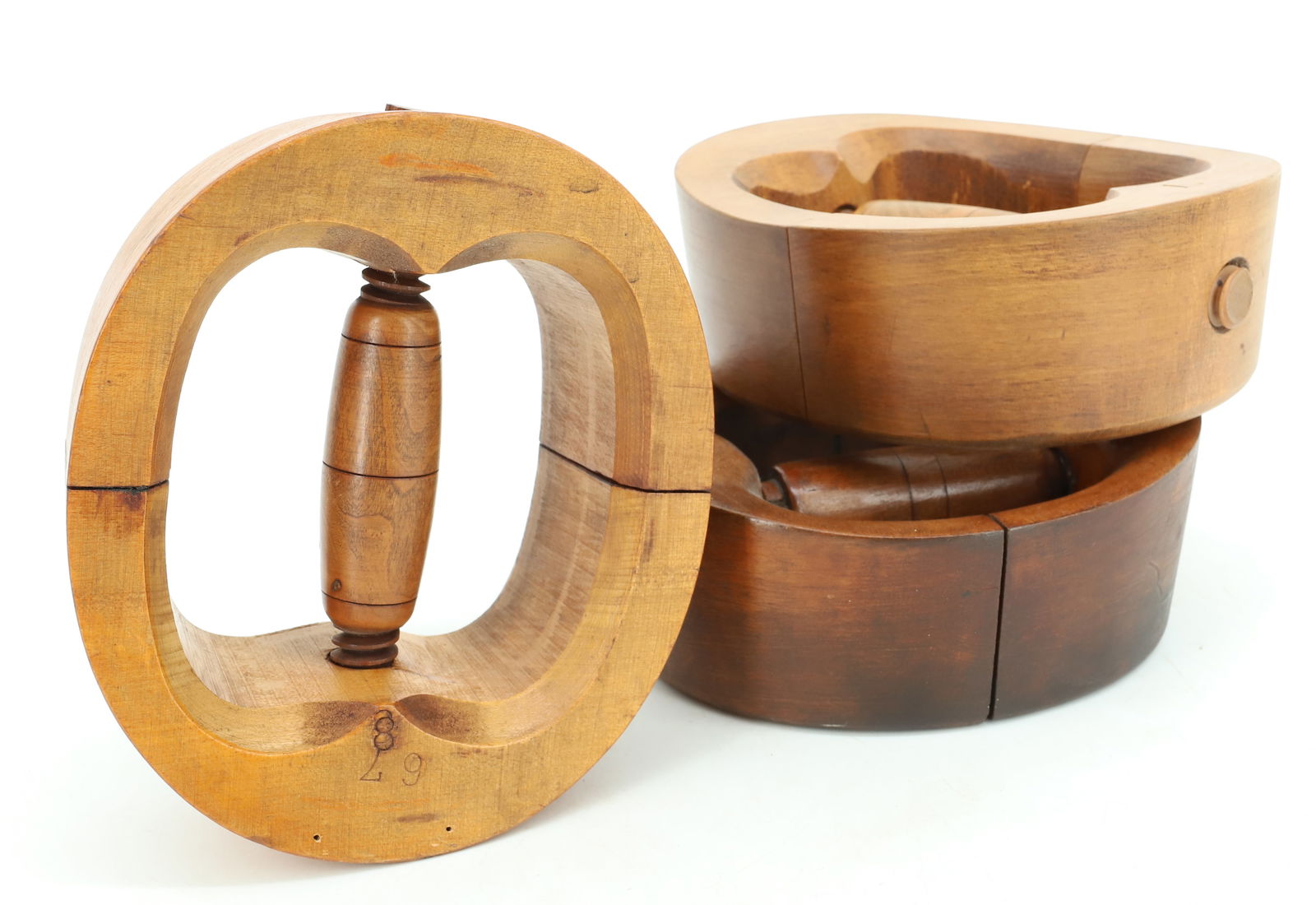 (3) WOODEN HAT STRETCHERS: OVAL WOODEN STRETCHERS. MRKD. WITH NUMERALS FOR SIZE. LARGEST 7 1/4" X 6 1/2" (WHEN CLOSED) PLEASE READ CAREFULLY - Terms for Purchasing and Shipping of Auction Items. Please read carefully before bid
