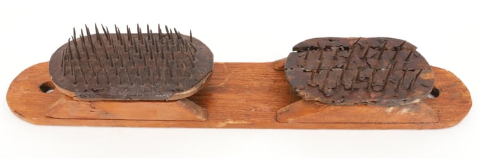 PRIMITIVE FLAX HATCHEL / WOOL COMB