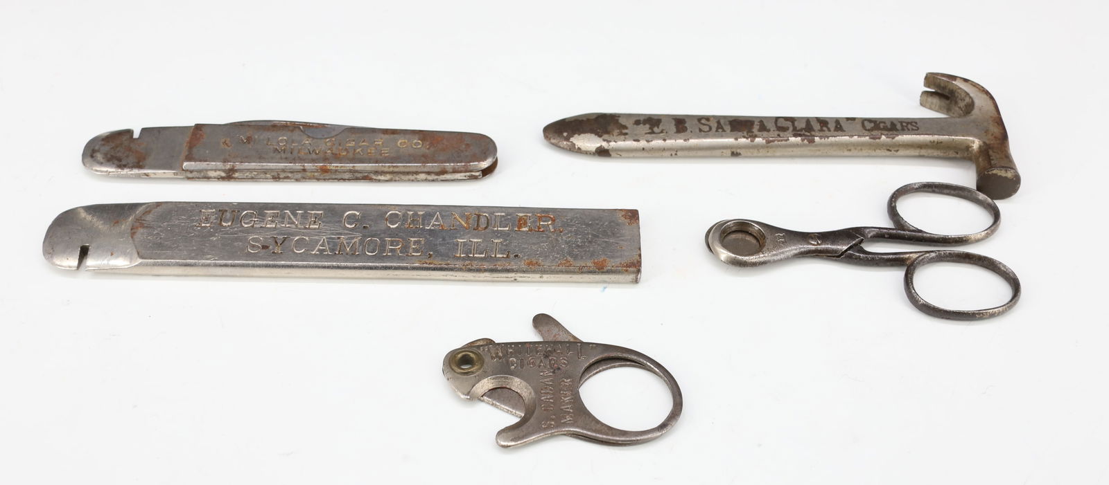 LOT OF CIGAR ADVERTISING / CUTTERS (1 of 2)