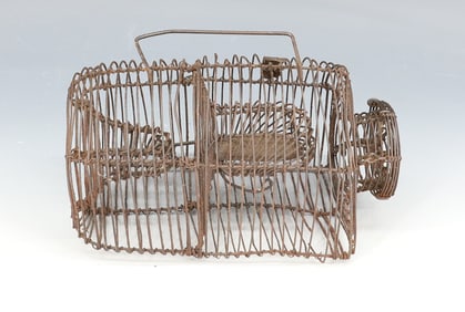 ANTIQUE WIRE MOUSETRAP