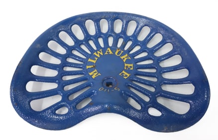 MILWAUKEE CAST IRON TRACTOR / IMPLEMENT SEAT