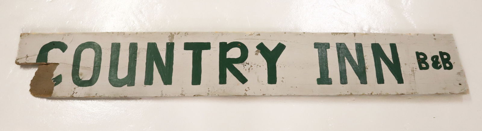 PAINTED WOODEN SIGN (1 of 4)