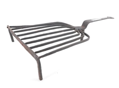 EARLY WROUGHT IRON FIREPLACE TRIVET