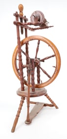 ANTIQUE VERTICAL SPINNING WHEEL